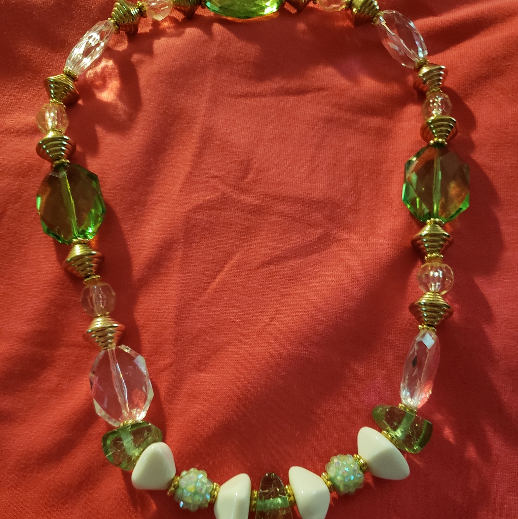 Homemade Necklace 5$